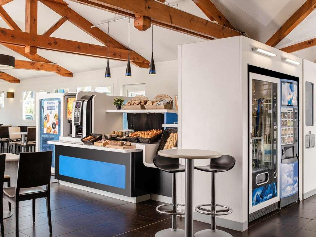 Ibis Budget Chambery Centre Ville Ресторан фото