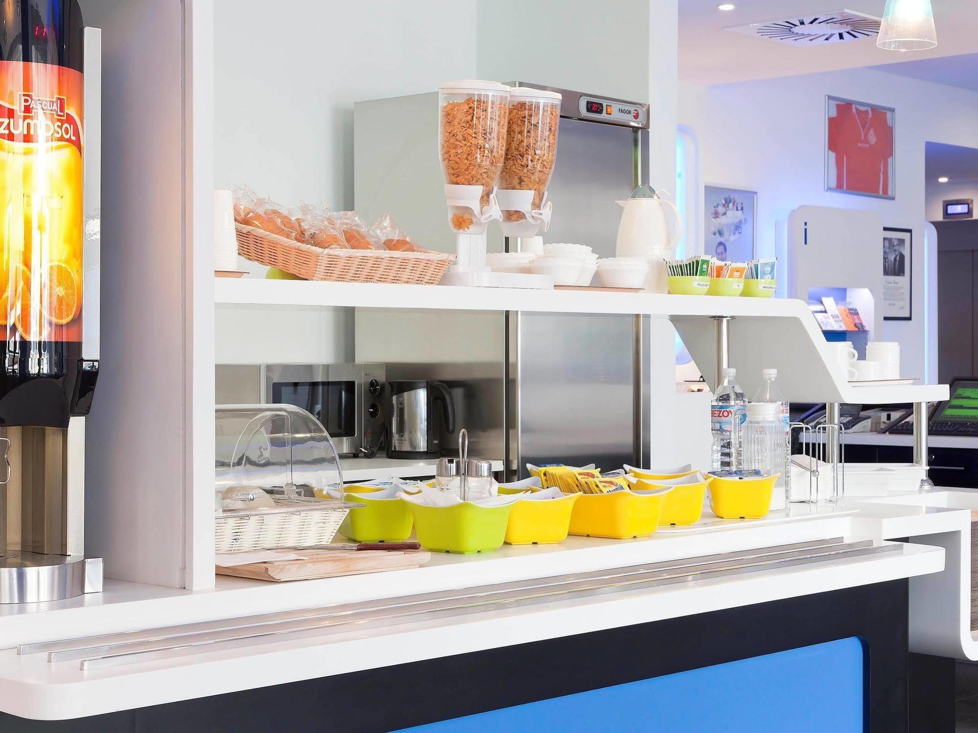 Ibis Budget Chambery Centre Ville Екстер'єр фото